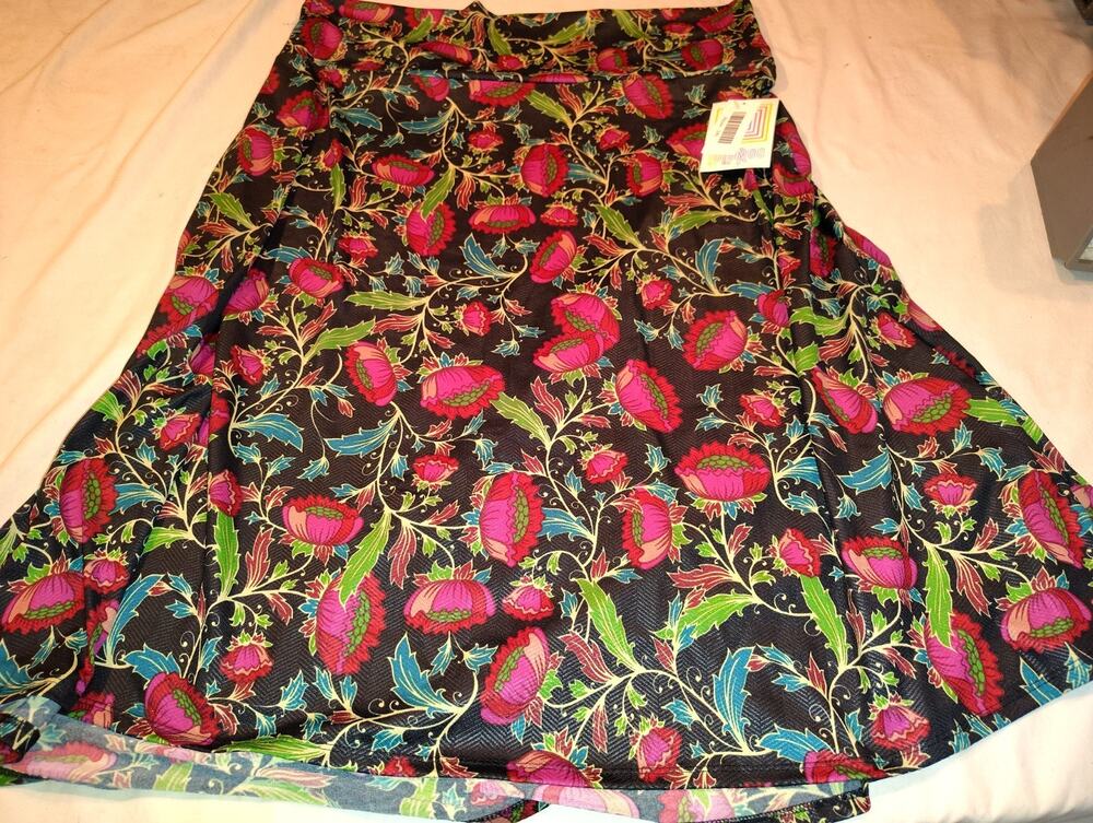 LuLaRoe Azure Skirt NWT Size 3XL XXX Large NEW Black With Purple Flowers